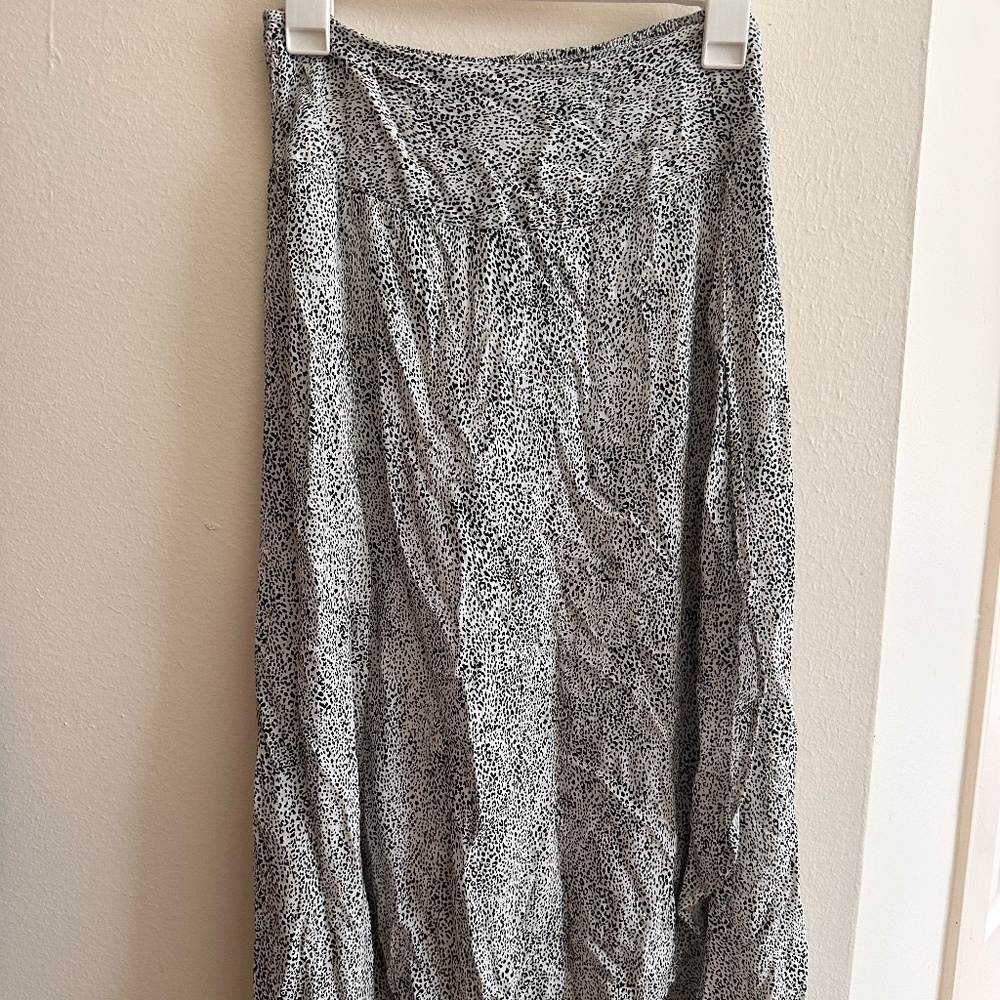 Women's Japra High-Low Animal Print Skirt | Size Medium